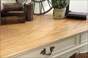 שולחן אוכל פרובנס