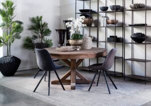 שולחן אוכל אבירים עגול