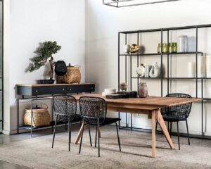 שולחן אוכל נורדי