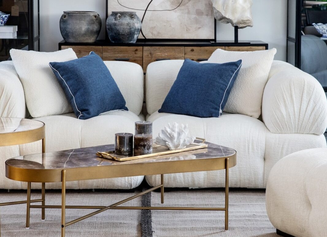 ספה בד לבנה