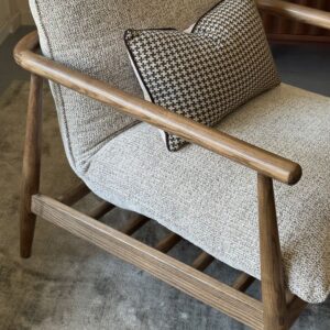 כורסא קולוני ארוג