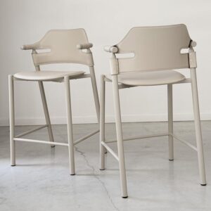 כסא בר סלינה