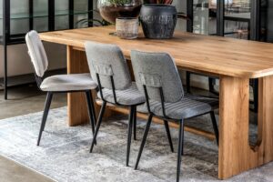 שולחן אוכל מעוצב אמסטרדם כסאות אפורים